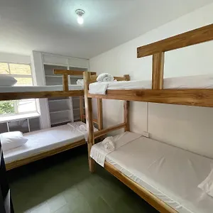 Pensión Hostal La Bodeguita Del Mundo Laureles, Medellín